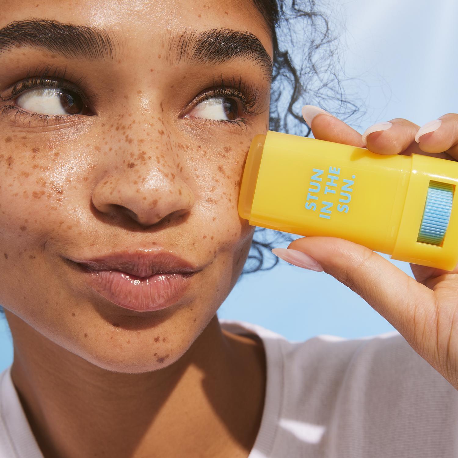 E.L.F. SKIN SUNTOUCHABLE INVISI-STICK SPF 50 (BARRA DE PROTECTOR SOLAR)